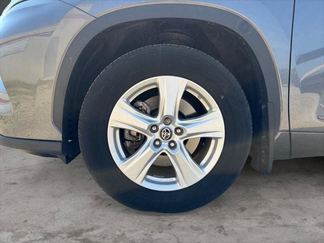 2023 Toyota Highlander L FWD