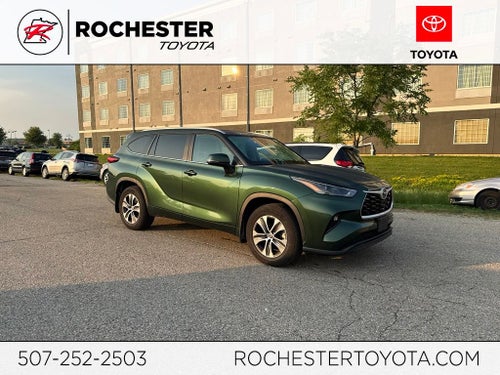2023 Toyota Highlander XLE FWD