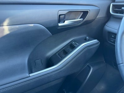 2023 Toyota Highlander XLE AWD