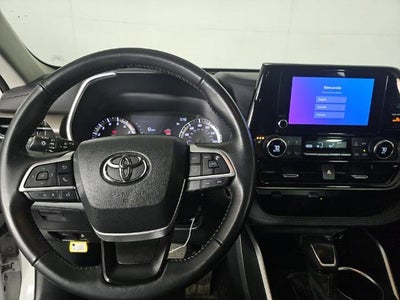 2023 Toyota Highlander XLE AWD