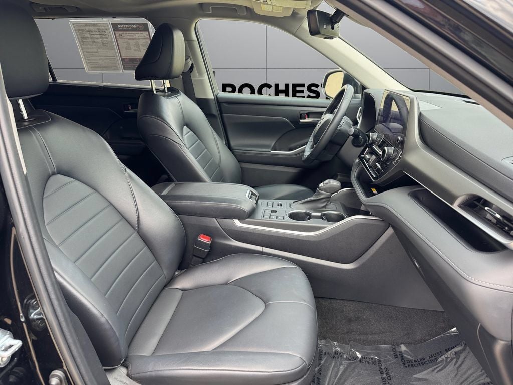 2023 Toyota Highlander XLE AWD