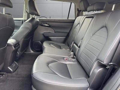 2023 Toyota Highlander XLE AWD