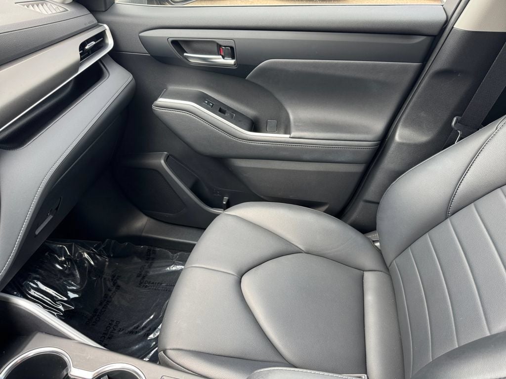 2023 Toyota Highlander XLE AWD