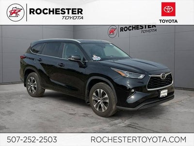 2023 Toyota Highlander XLE AWD
