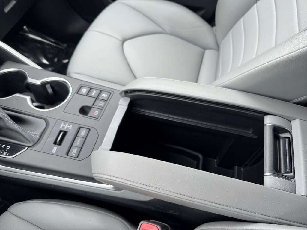 2023 Toyota Highlander XLE AWD