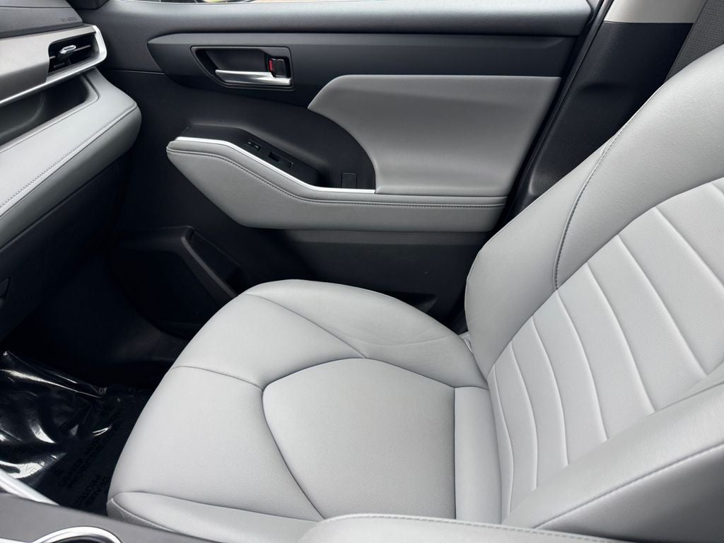 2023 Toyota Highlander XLE AWD