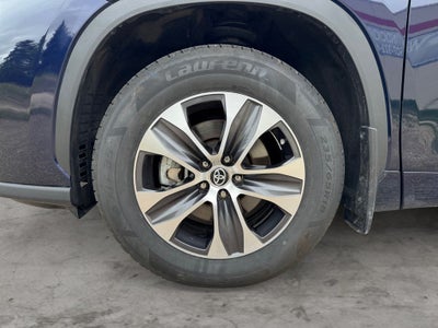 2023 Toyota Highlander XLE AWD