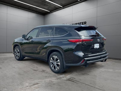2023 Toyota Highlander XLE AWD