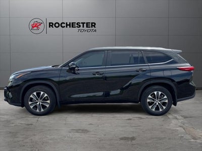 2023 Toyota Highlander XLE AWD