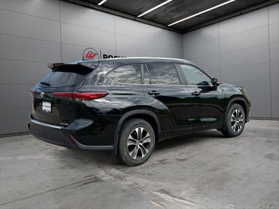 2023 Toyota Highlander XLE AWD