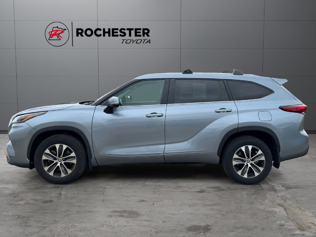 2023 Toyota Highlander XLE AWD