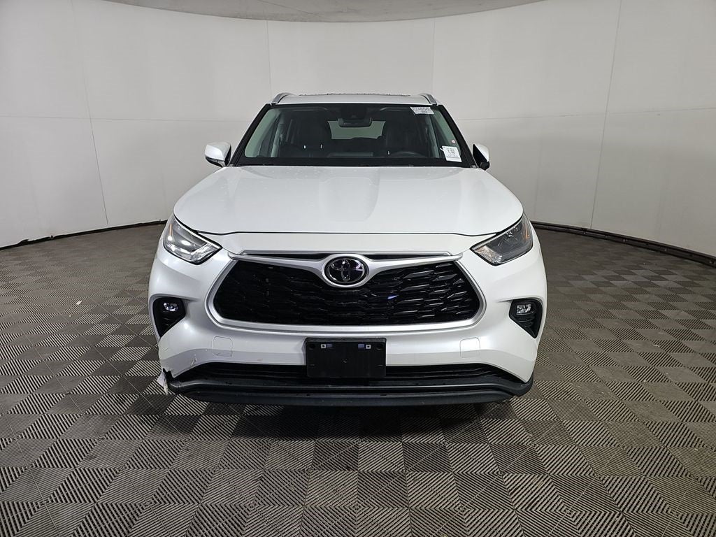 2023 Toyota Highlander XLE AWD