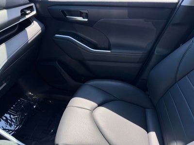 2023 Toyota Highlander XLE AWD