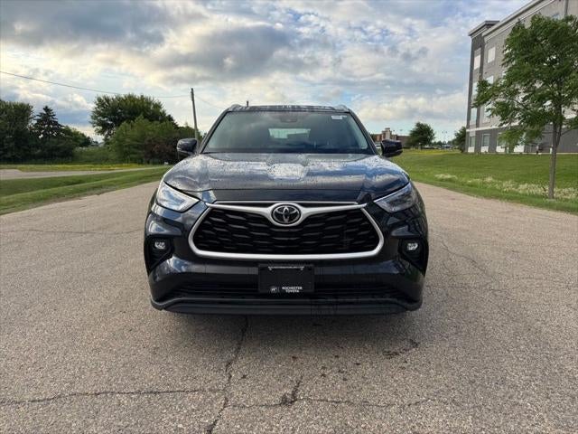 2023 Toyota Highlander XLE AWD