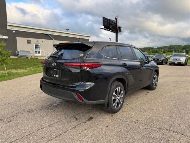 2023 Toyota Highlander XLE AWD