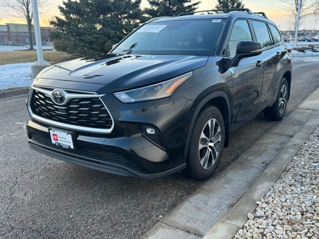 2023 Toyota Highlander XLE AWD