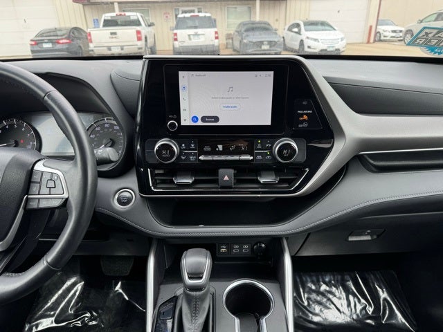 2024 Toyota Highlander LE AWD