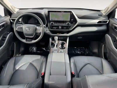 2025 Toyota Highlander Platinum AWD
