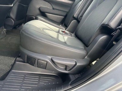 2025 Toyota Highlander Platinum AWD