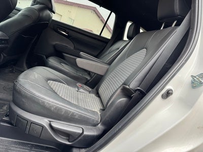 2023 Toyota Highlander XSE AWD