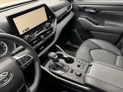 2023 Toyota Highlander XSE AWD