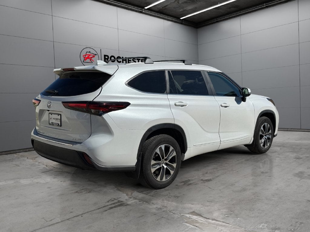 2024 Toyota Highlander XLE AWD