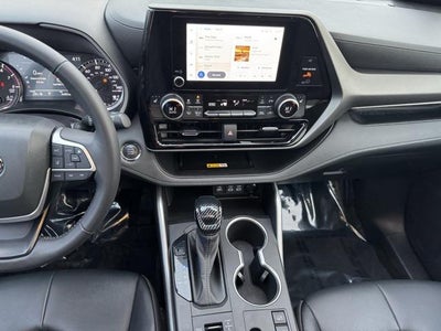 2023 Toyota Highlander XLE AWD