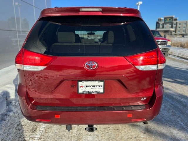 2014 Toyota Sienna LE FWD