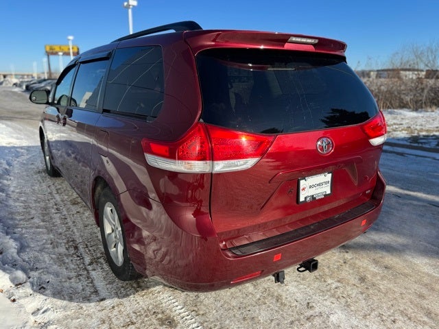 2014 Toyota Sienna LE FWD