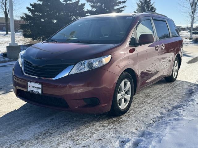 2014 Toyota Sienna LE FWD