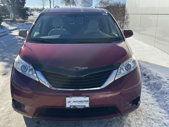 2014 Toyota Sienna LE FWD