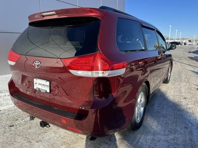 2014 Toyota Sienna LE FWD