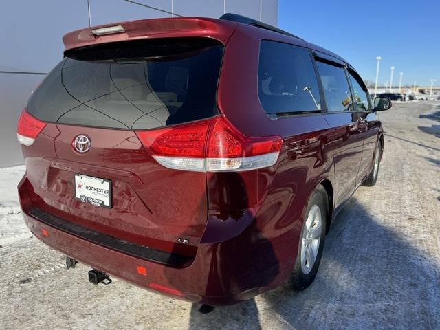2014 Toyota Sienna LE FWD