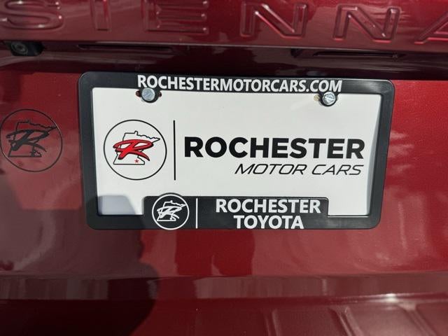 2014 Toyota Sienna LE FWD