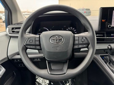 2025 Toyota Sienna LE 8 Passenger