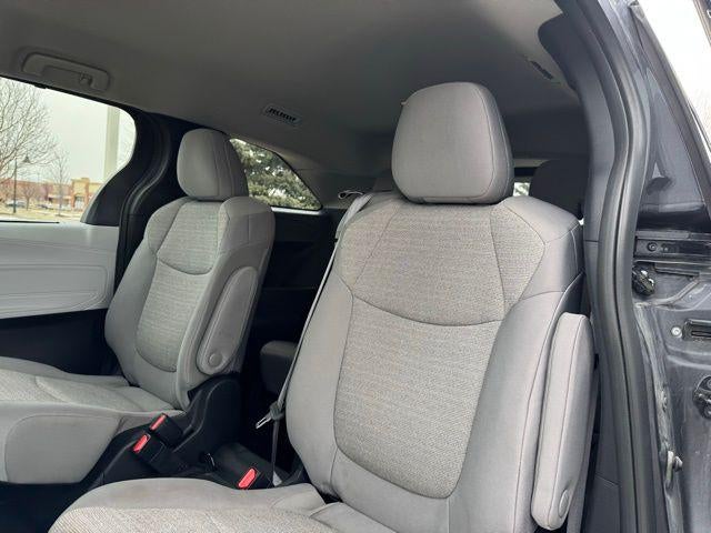2025 Toyota Sienna LE 8 Passenger