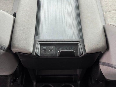 2025 Toyota Sienna LE 8 Passenger