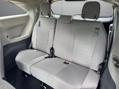 2023 Toyota Sienna LE 8 Passenger