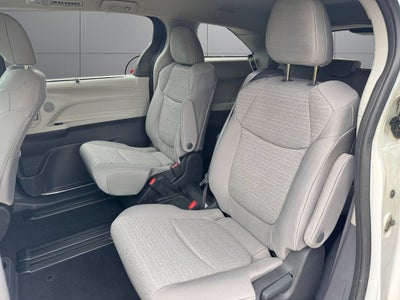 2023 Toyota Sienna LE 8 Passenger