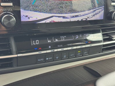 2023 Toyota Sienna LE 8 Passenger
