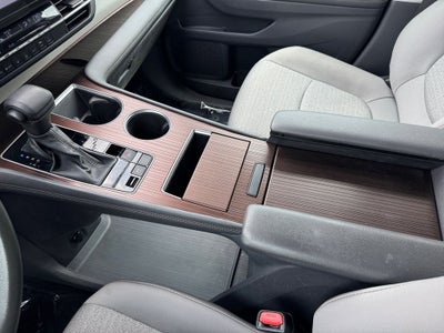 2023 Toyota Sienna LE 8 Passenger