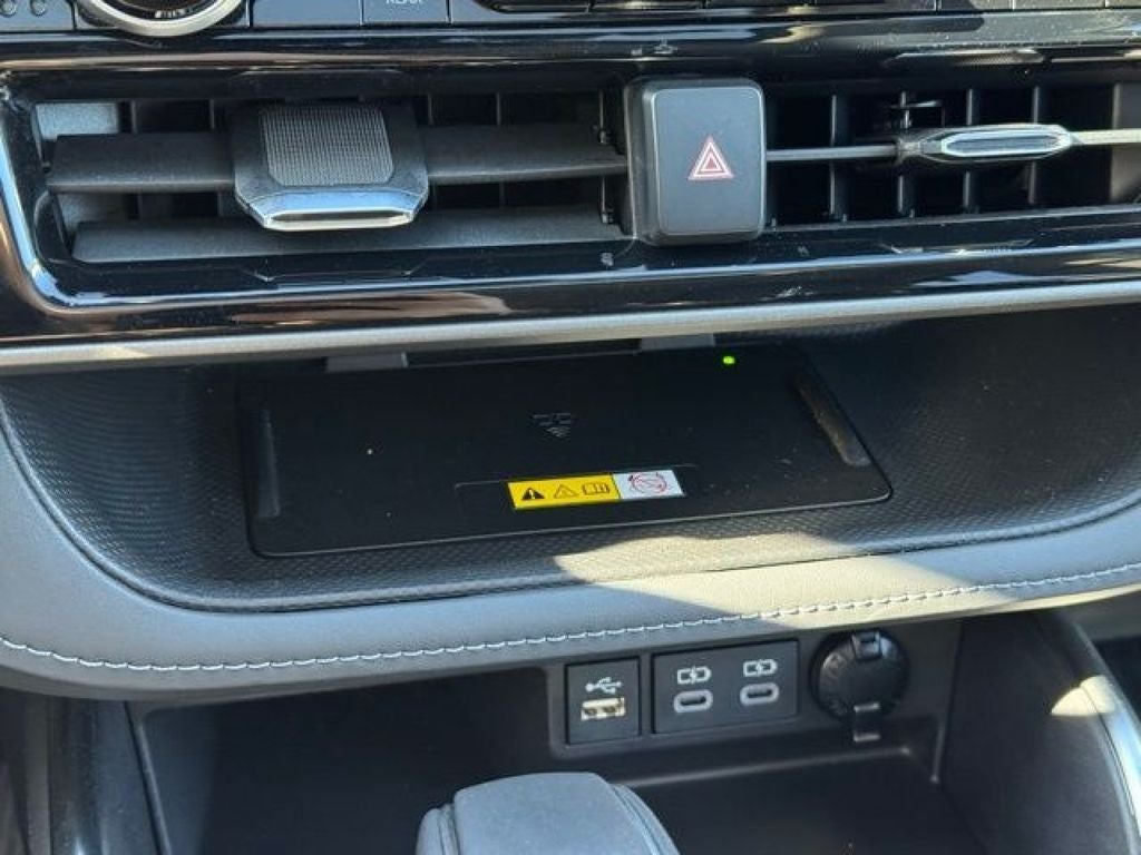 2023 Toyota Highlander Hybrid Limited AWD