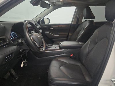 2023 Toyota Highlander Hybrid Limited AWD