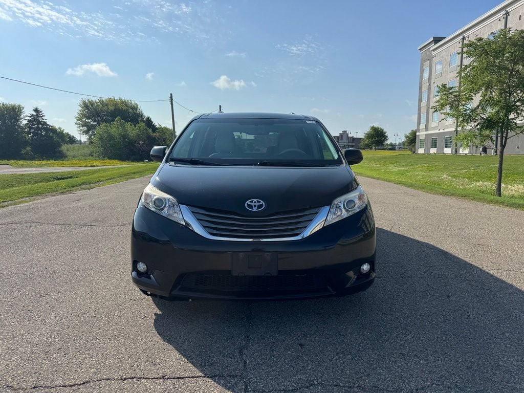 2011 Toyota Sienna XLE FWD