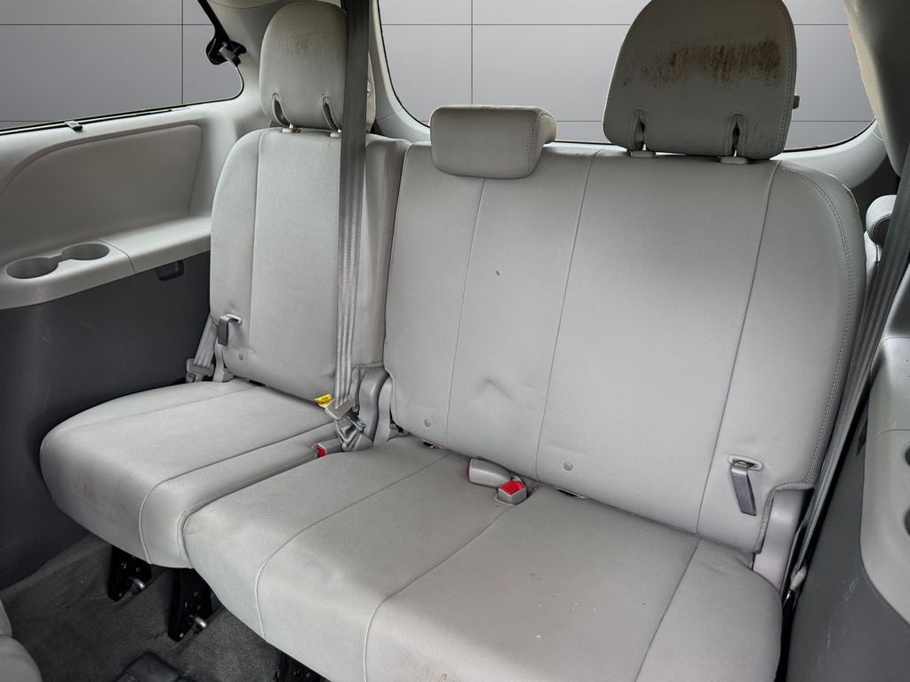2015 Toyota Sienna XLE 8 Passenger