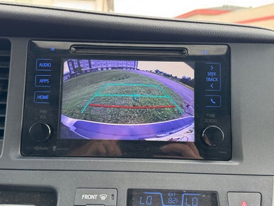 2015 Toyota Sienna XLE 8 Passenger