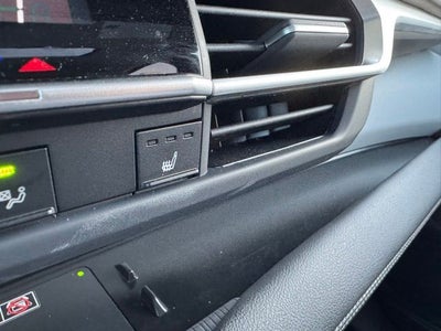 2025 Toyota Sienna XLE 8 Passenger