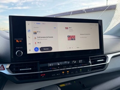 2025 Toyota Sienna XLE 8 Passenger