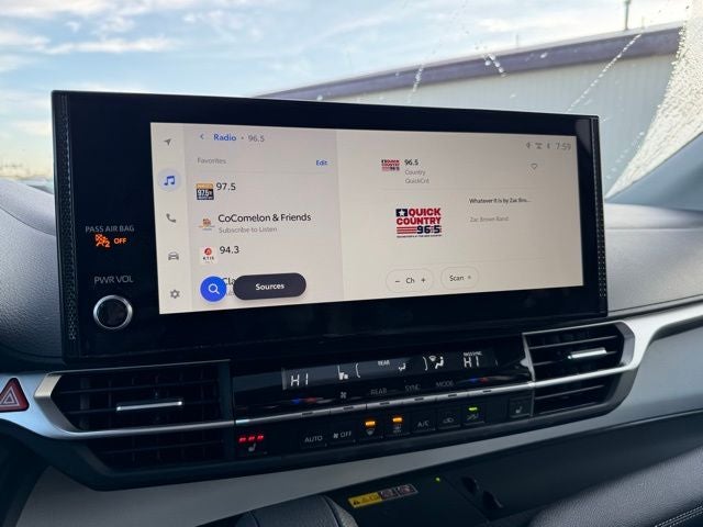 2025 Toyota Sienna XLE 8 Passenger