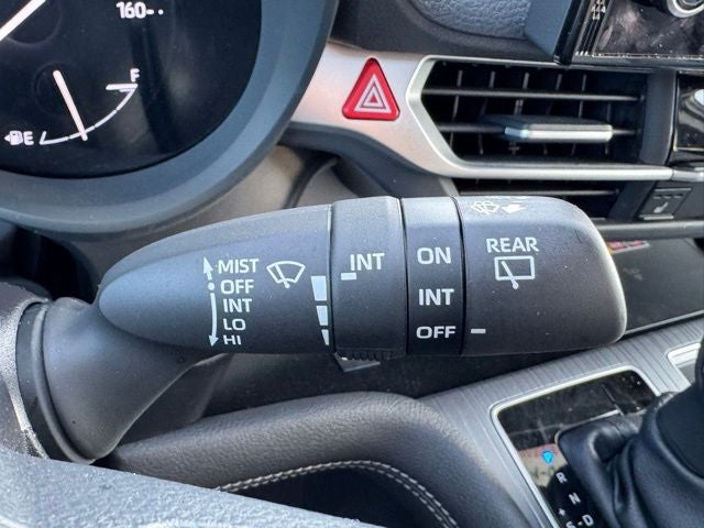 2025 Toyota Sienna XLE 8 Passenger